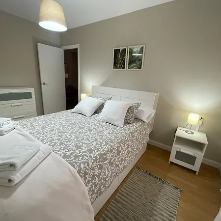Enol Apartment *